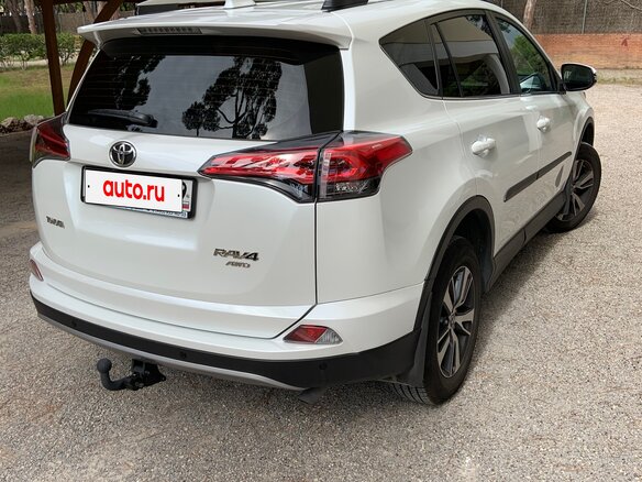2018 Toyota RAV4 IV (XA40) Рестайлинг, белый, 2690000 рублей - вид 6