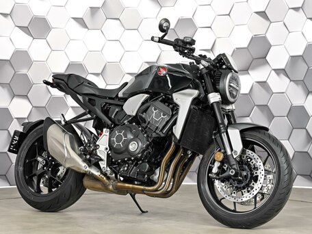 2018 Honda CB 1000R, чёрный, 975000 рублей, вид 1