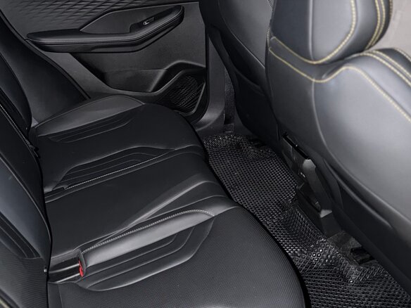 2025 Geely Coolray (Binyue L) I Рестайлинг 2, серый, 2300000 рублей - вид 15