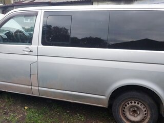 2008 Volkswagen Caravelle T5, серебристый, 1700000 рублей, вид 3