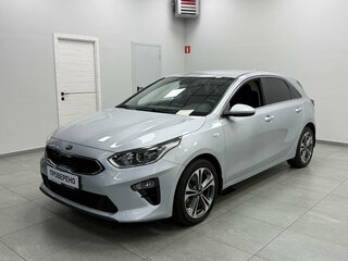 2019 Kia Ceed III, серебристый, 1580000 рублей, вид 1