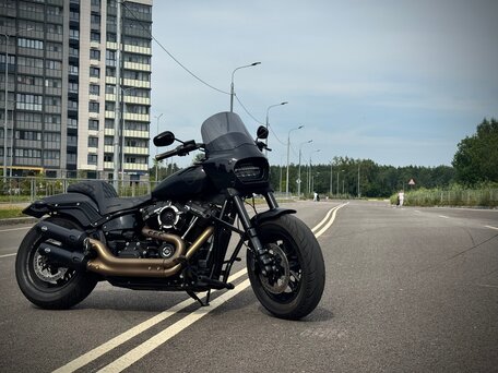 2019 Harley-Davidson Fat Bob, чёрный, 1700000 рублей, вид 2