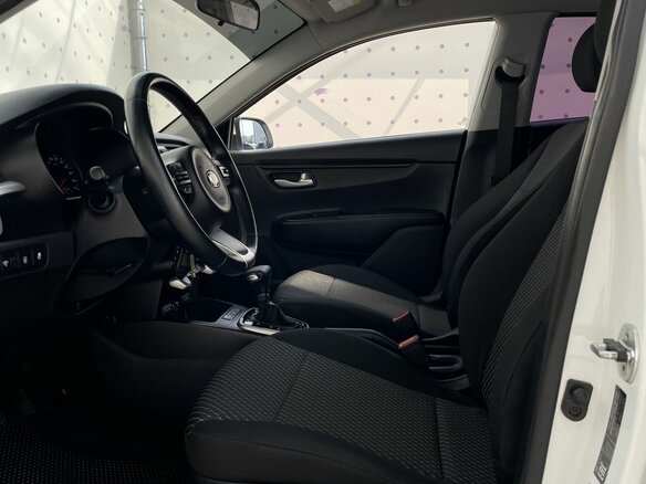 2019 Kia Rio IV, белый - вид 9
