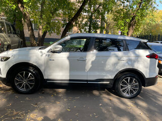 2023 Geely Atlas Pro, белый, 2015000 рублей, вид 2
