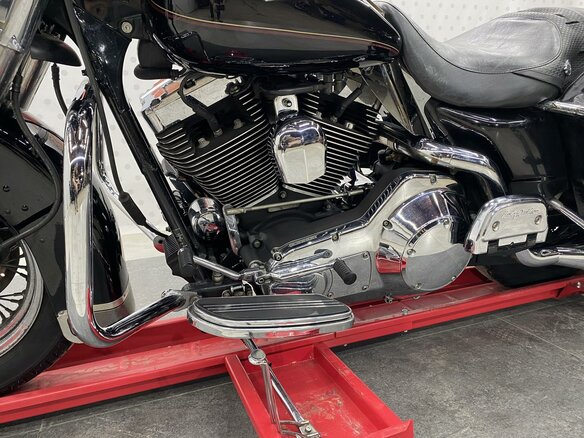 1999 Harley-Davidson Road King, чёрный, 525000 рублей - вид 11