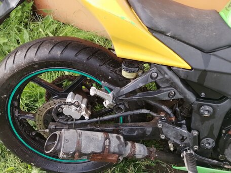 2006 Kawasaki ZX-6R Ninja, зелёный, 80000 рублей, вид 3
