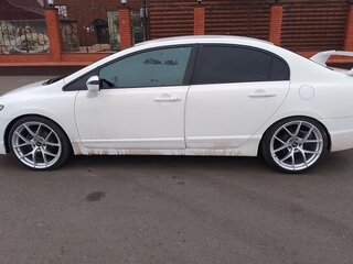 2008 Honda Civic VIII Рестайлинг, белый, 700000 рублей, вид 3