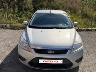 2010 Ford Focus II Рестайлинг, серебристый, 355000 рублей, вид 1