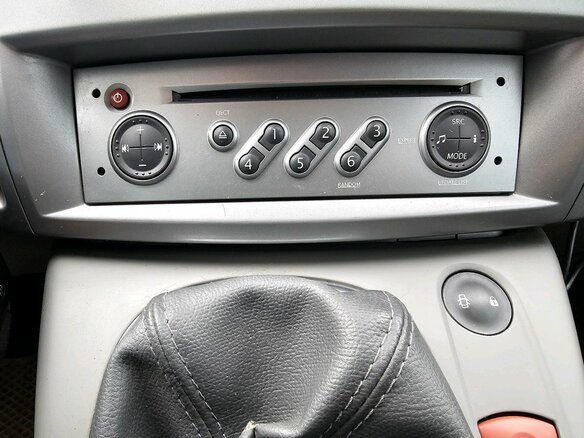 2009 Renault Scenic II Рестайлинг, бежевый - вид 21