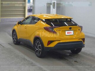 2019 Toyota C-HR I Рестайлинг, жёлтый, 2320000 рублей, вид 4