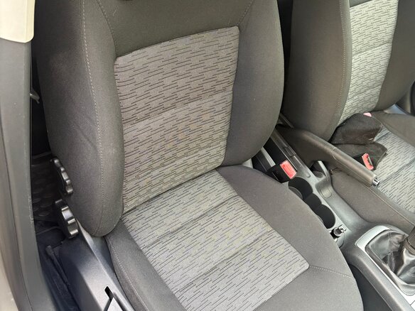 2011 Skoda Octavia II (A5) Рестайлинг, серый, 1100000 рублей - вид 14