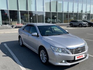 2012 Toyota Camry VII (XV50), серебристый, 1650000 рублей, вид 2