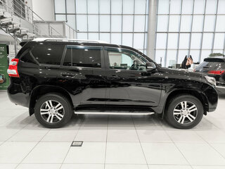 2015 Toyota Land Cruiser Prado 150 Series Рестайлинг 1, чёрный, 3090000 рублей, вид 5