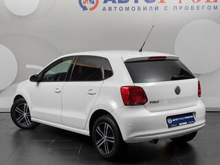 2012 Volkswagen Polo V, белый, 641000 рублей, вид 2