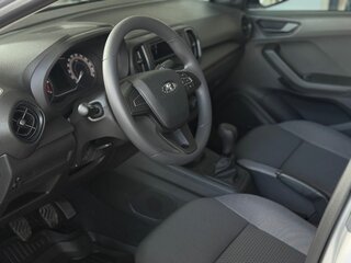2026 Lada (ВАЗ) Iskra, серебристый, 1517000 рублей, вид 3