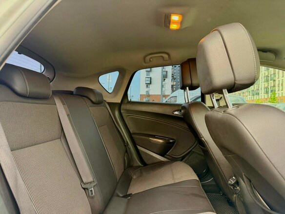 2012 Opel Astra J, белый - вид 10