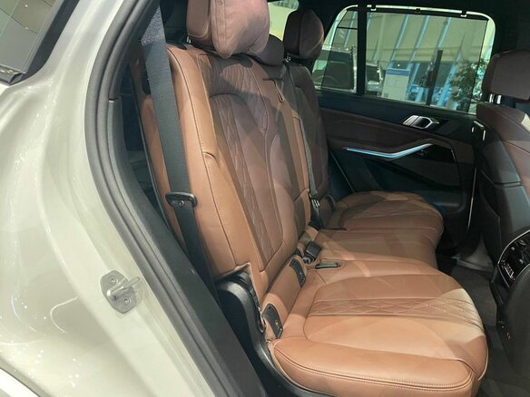 2024 BMW X5 30d IV (G05/G18) Рестайлинг, белый, 13600000 рублей - вид 9