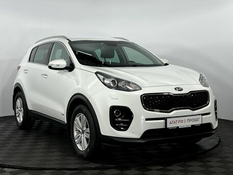 2017 Kia Sportage IV, белый, 2125000 рублей, вид 4