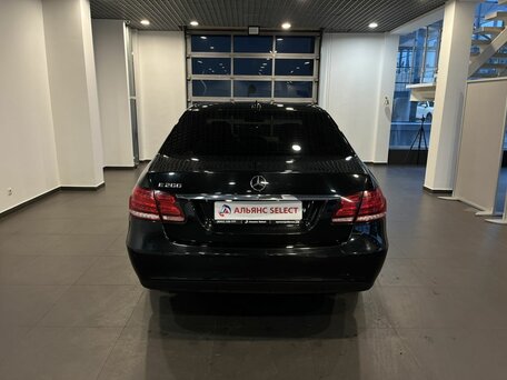2014 Mercedes-Benz E-Класс 200 IV (W212, S212, C207) Рестайлинг, чёрный, 1815000 рублей, вид 4