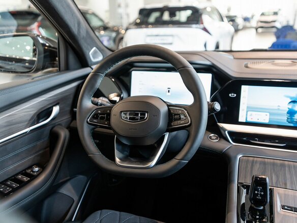 2026 Geely Monjaro I Рестайлинг, чёрный, 4954990 рублей - вид 12