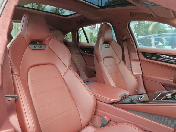 2026 Porsche Panamera GTS III, синий, 27900000 рублей - вид 8