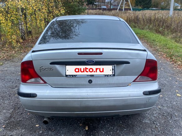 2001 Ford Focus I (North America), серебристый, 170000 рублей - вид 2