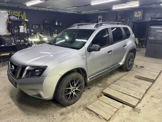 2015 Nissan Terrano III (D10), серебристый, 950000 рублей, вид 1