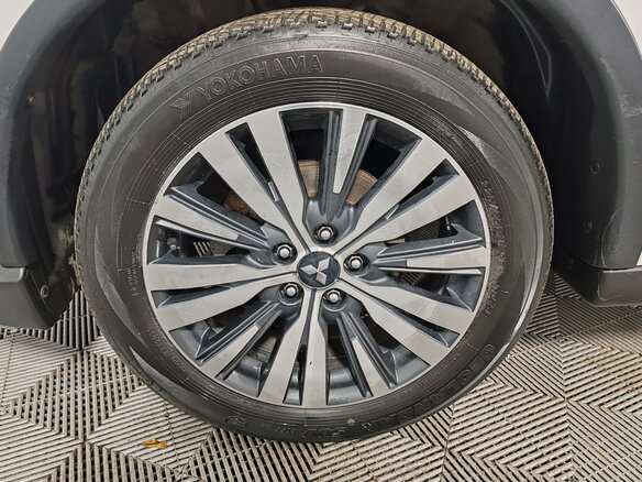 2019 Mitsubishi Outlander III Рестайлинг 3, белый - вид 10