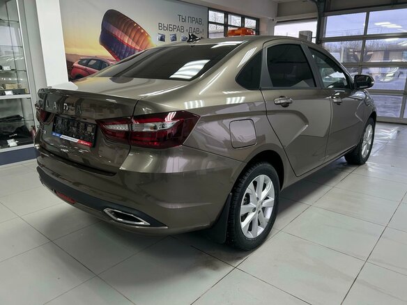 2026 Lada (ВАЗ) Vesta I Рестайлинг (NG), коричневый, 1880000 рублей - вид 2