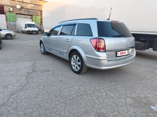 2007 Opel Astra H Рестайлинг, серебристый, 450000 рублей, вид 3