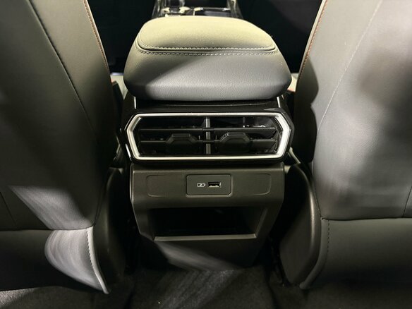 2026 Geely Cityray, серый, 3344990 рублей - вид 14