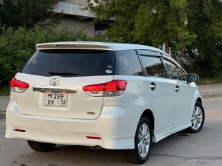 2009 Toyota Wish II, белый, 950000 рублей, вид 4