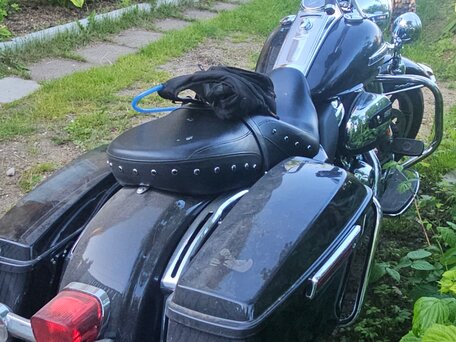 2017 Harley-Davidson Road King, чёрный, 1080000 рублей, вид 3