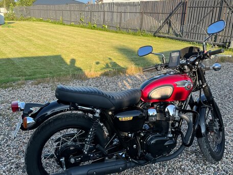 2013 Kawasaki W 800, красный, 629000 рублей, вид 2