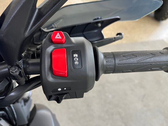 2026 Bajaj Dominar 400, чёрный, 479990 рублей - вид 8