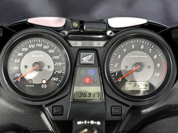 2010 Honda CB 1300, белый, 699000 рублей - вид 8