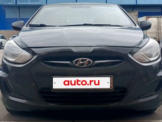 2013 Hyundai Solaris I, чёрный, 740000 рублей, вид 3