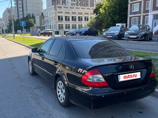 2004 Mercedes-Benz E-Класс 200 III (W211, S211), чёрный, 690000 рублей, вид 4