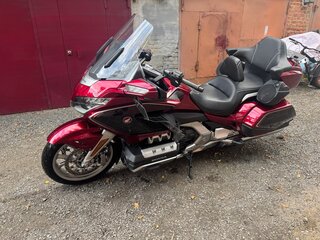 2019 Honda GL 1800 Gold Wing, красный, 1900000 рублей, вид 1