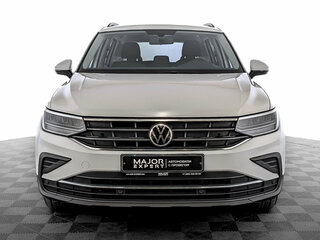 2021 Volkswagen Tiguan II Рестайлинг, белый, 2585000 рублей, вид 2
