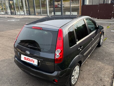 2008 Ford Fiesta Mk5, серый, 595000 рублей, вид 4