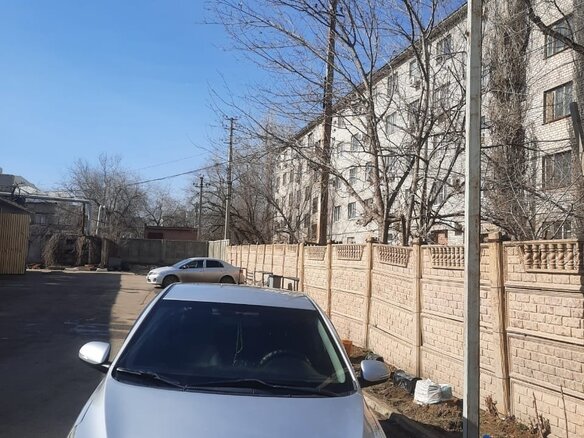 2012 Kia Rio 5-speed III, серебристый, 700000 рублей