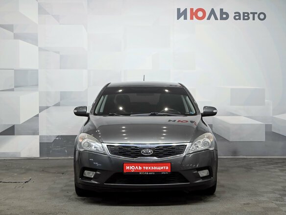 2010 Kia Ceed I Рестайлинг, серебристый, 700000 рублей - вид 2