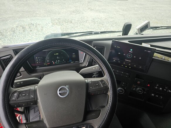 2022 Volvo FMX, пурпурный, 17000000 рублей - вид 20