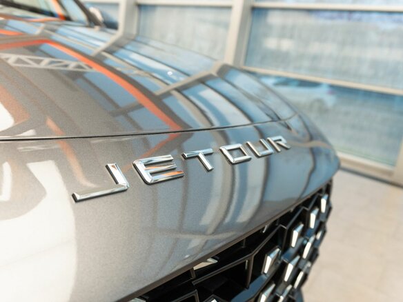 2026 Jetour X70+ I Рестайлинг, серый, 3099000 рублей - вид 9