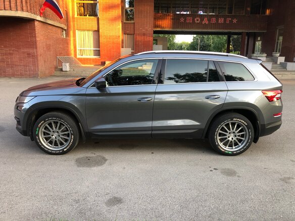 2019 Skoda Kodiaq I, серый, 3370000 рублей - вид 3