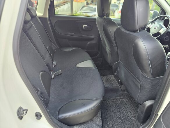 2013 Nissan Note I Рестайлинг, белый, 850000 рублей - вид 18