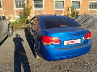 2011 Chevrolet Cruze I, синий, 700000 рублей, вид 4