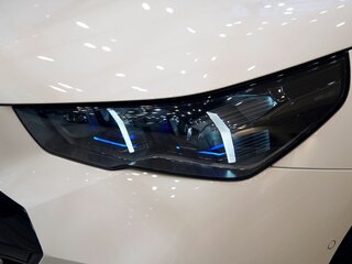2024 BMW 5 серии 530i xDrive VIII (G60/G61/G68), белый, 8360000 рублей, вид 3