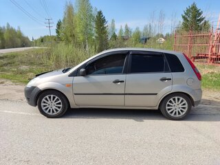 2004 Ford Fiesta Mk5, бежевый, 360000 рублей, вид 5